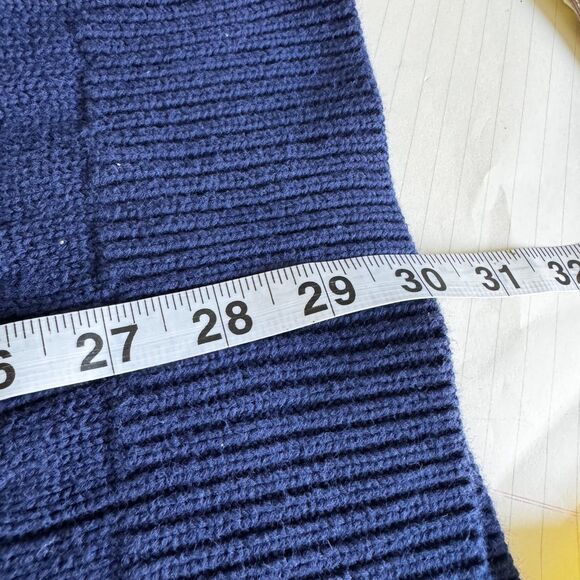 Ralph Lauren turtleneck. Thick cable knit, navy embroidered logo. Cozy prep. - Picture 9 of 10